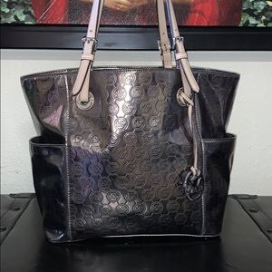 Michael Kors Jet Set Mirror Handbag